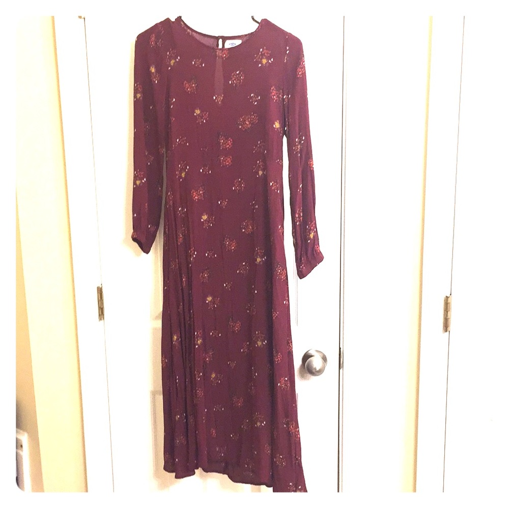 Adorable long sleeves Midi dress
